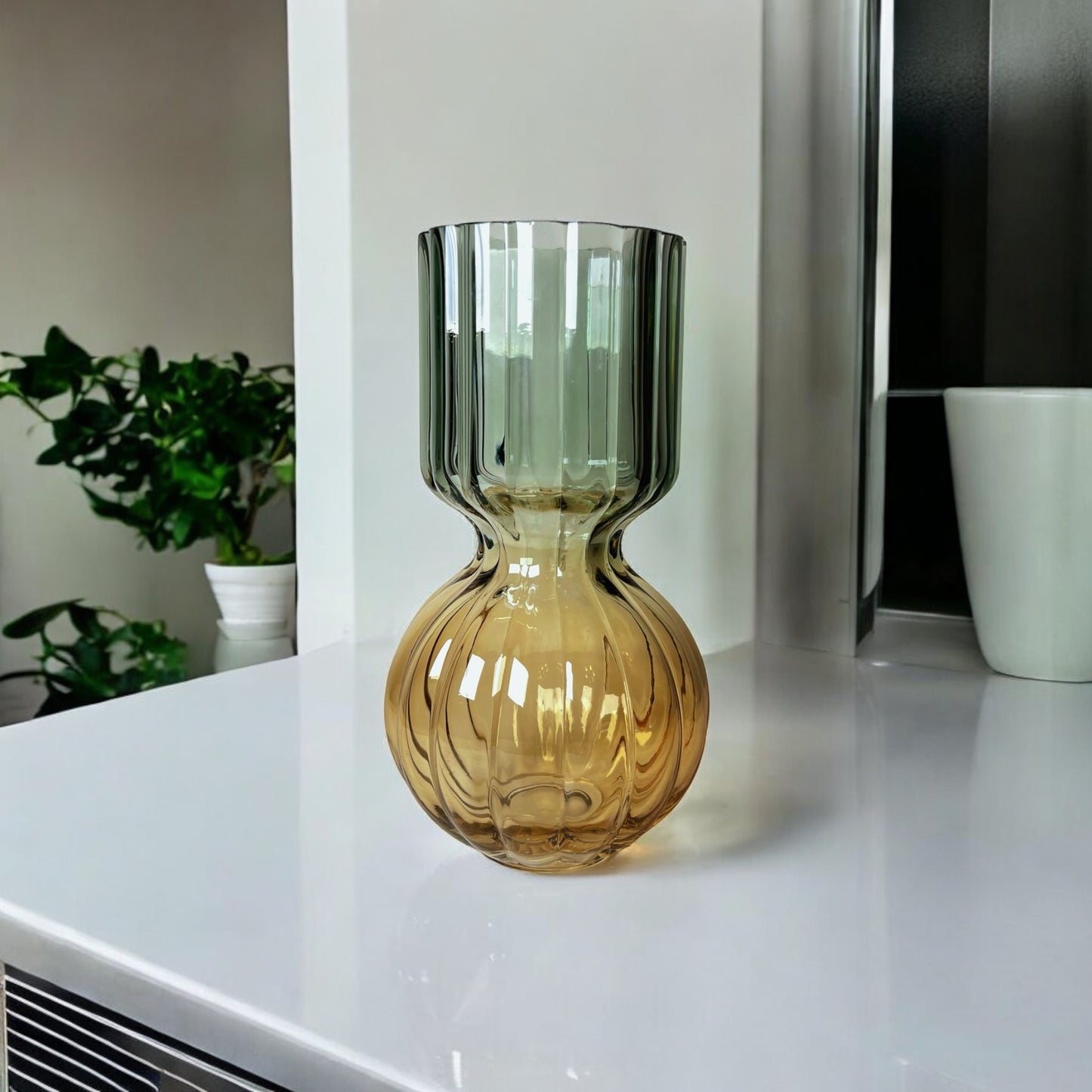 Gradient glass vase